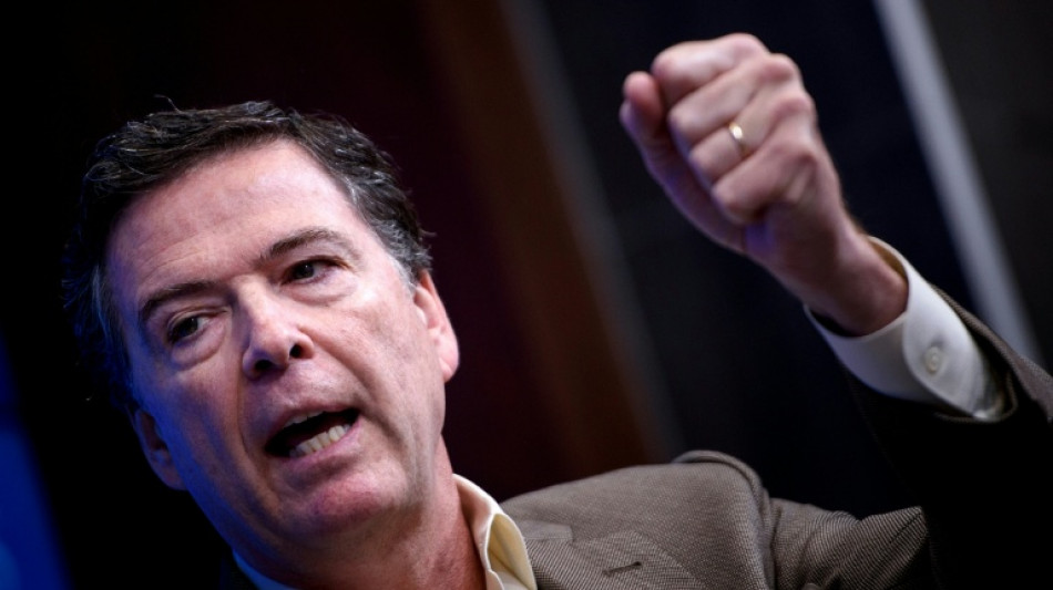 L'ex-directeur du FBI Comey accus&eacute; d'avoir menac&eacute; la vie de Trump