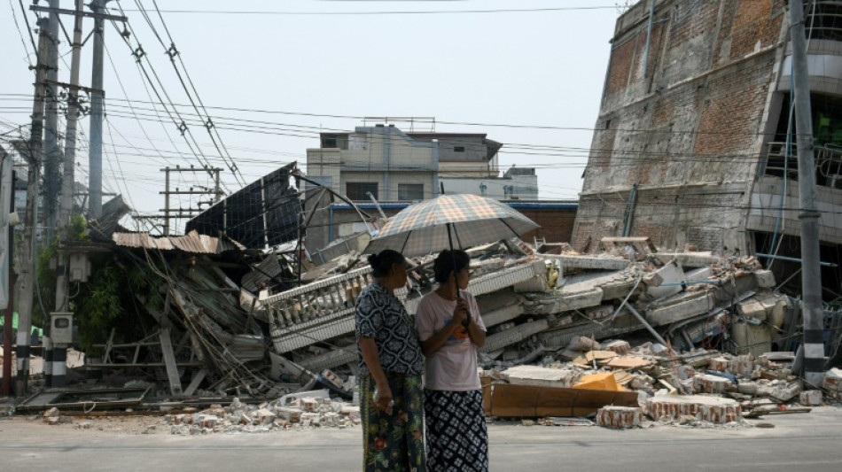 Mianmar faz um minuto de silêncio em memória dos mais de 2.700 mortos no terremoto