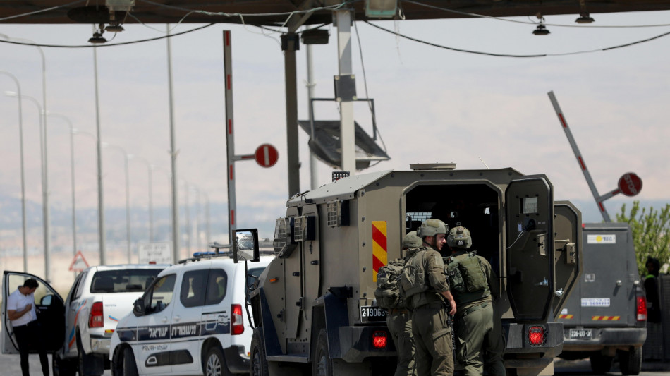 Media, 'terrorista Allenby un operatore umanitario'